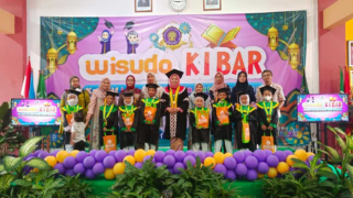 Wisuda Kibar SD Muhammadiyah Condongcatur Tanamkan Cinta Al-Qur’an